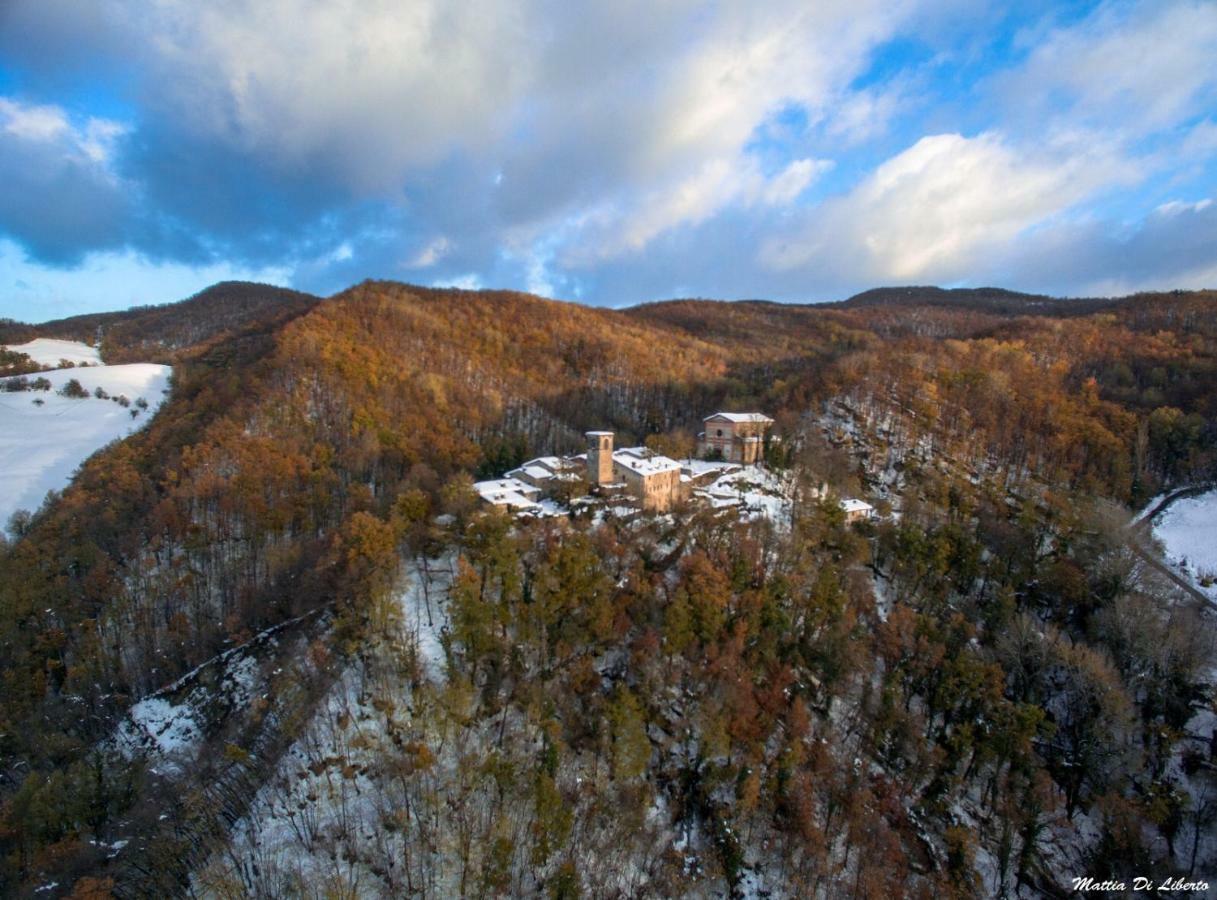 Castello Di Brandola Villa Polinago Exterior photo